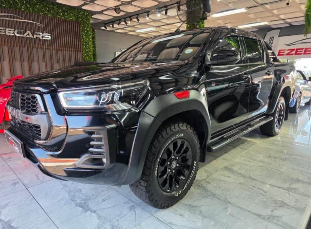 2022 TOYOTA HILUX 2.8GD-6 DOUBLE CAB X GR-SPORT/GR-S