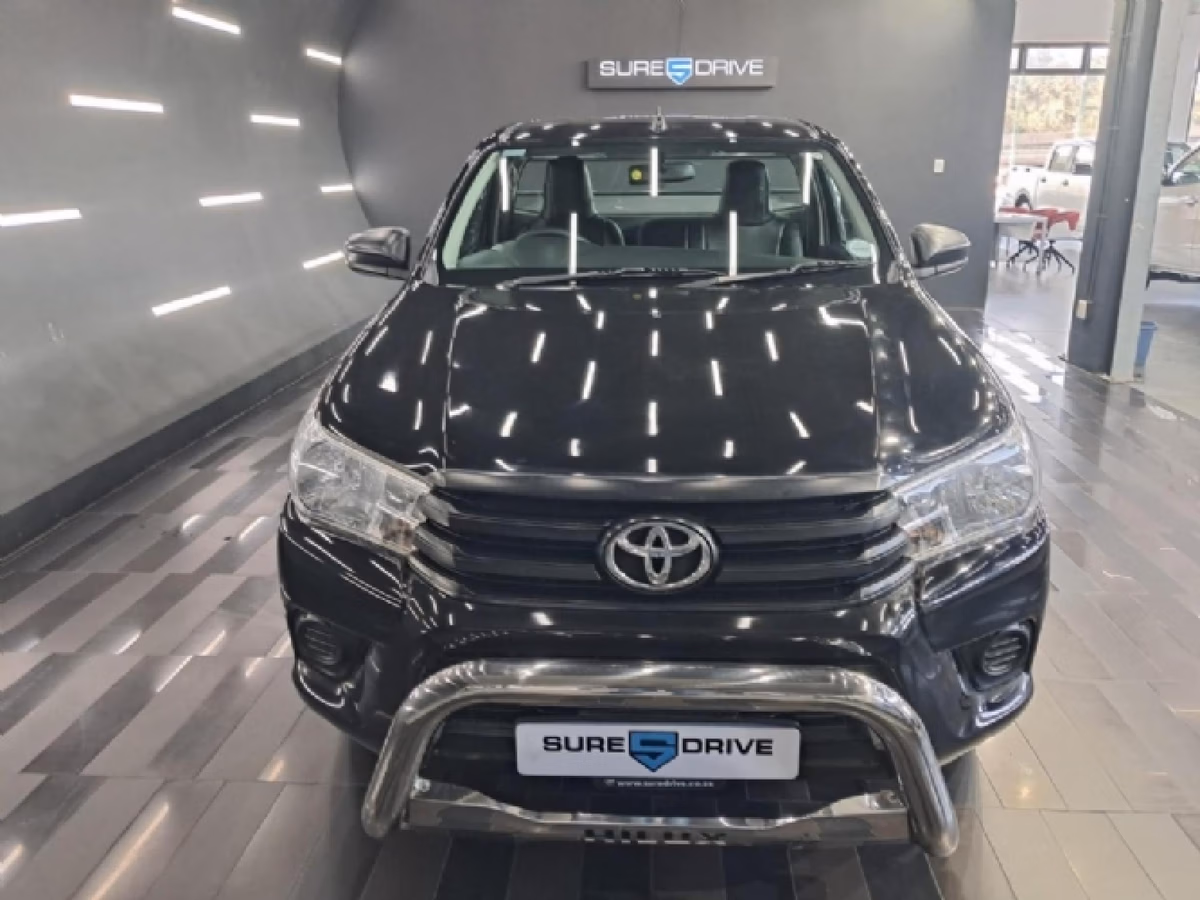 2019 TOYOTA HILUX 2.0 VVTi S/CAB